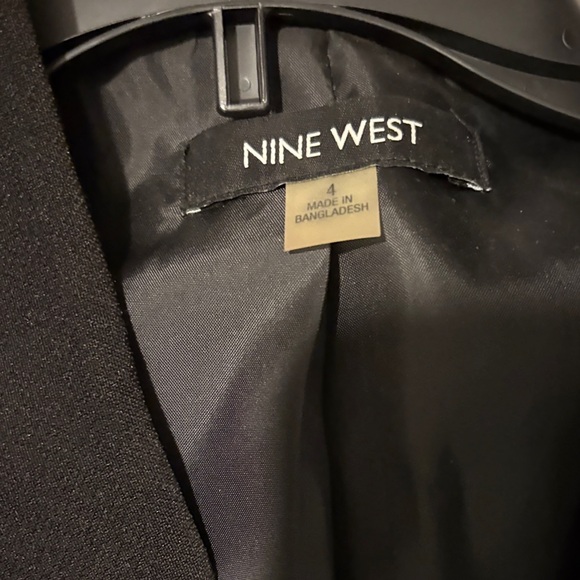 Nine West Elegant Black Blazer - Picture 2 of 3